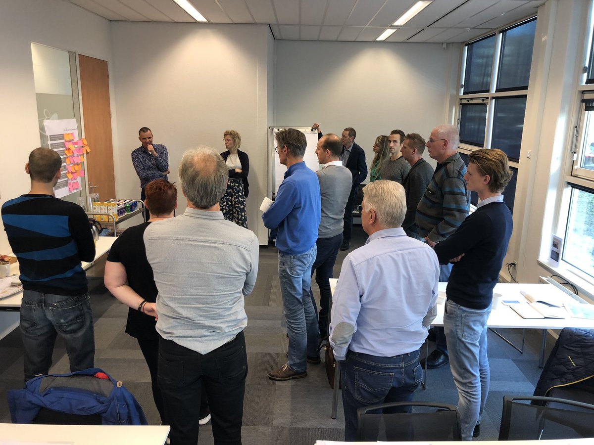RThijsmans's tweet photo. Vandaag alweer groep 5 eendaagse training #AssetManagement op z’n #Rotterdams . Data gestuurd werken met verstand van zaken 😊 . Interessante discussies en interactie tussen clusters  #Verbreding #Verbinding #Verdieping #KennisDelen @AnteaGroupNL @SlimBeheer010 @EstherPhilipsen https://t.co/b9rrYyH4m1