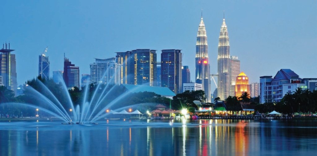 Malaysia Travel Review lakehowellinflight.com/2018/12/11/mal…