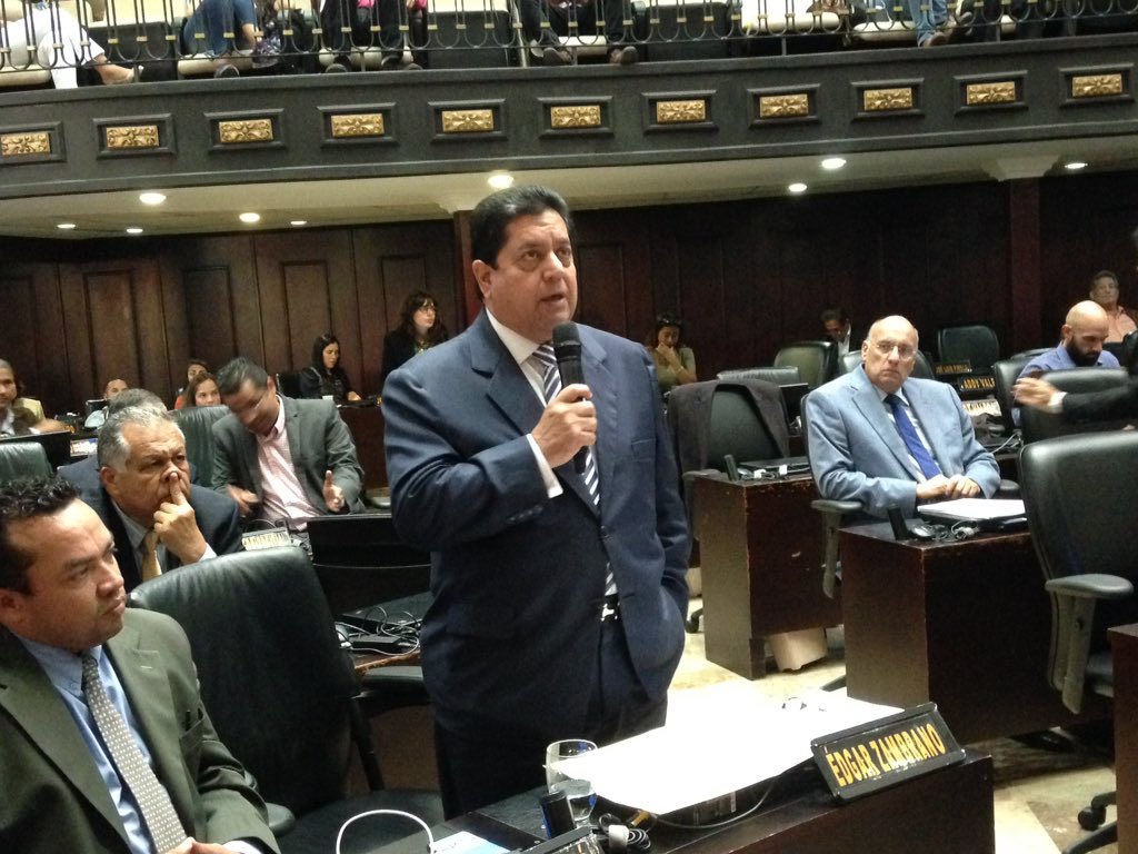 Dip. <a href="/edgarzambranoad/">Edgar Zambrano</a>: Son hombres de carne y hueso que se hicieron militares para servirle a la Patria. Jamás pensaron que le harían frente a situación que hoy se viven en el país. Hablamos de generales, de general en jefe, de coroneles y tenientes coroneles. #11Dic