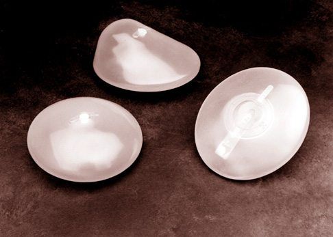 Over 12,000 injuries linked to breast implants in 12 months. #BreastImplant #ALCL #Lymphoma #Lawsuit buff.ly/2Uxy5ZX