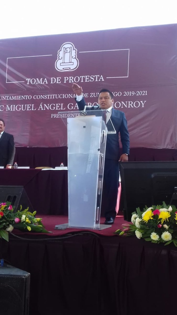 DipMartha's tweet photo. Es un honor acompañar al Lic. @MiguelGamboa_18 en su Toma de Protesta como Presidente Municipal de Zumpango. https://t.co/S4CPym7nwX