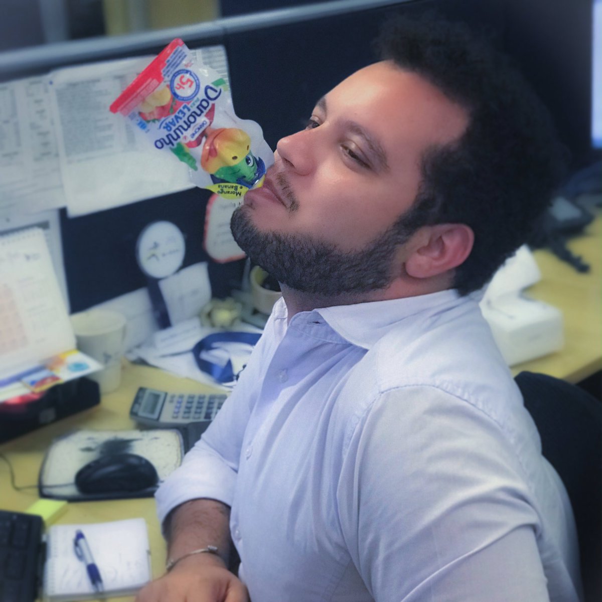 Pausa para um bom Drink 🥤😏 #goodvibes #goodafternoon #thanksgod #sp #nordestino #gordinho #força #gay #drink #world #smile #happy #pose #work #choices #freedom #life #behappy #lgbtq #diferente #tatuagem #beautiful #decisions #sweet #confianca #dedicação #prazer #danoninho
