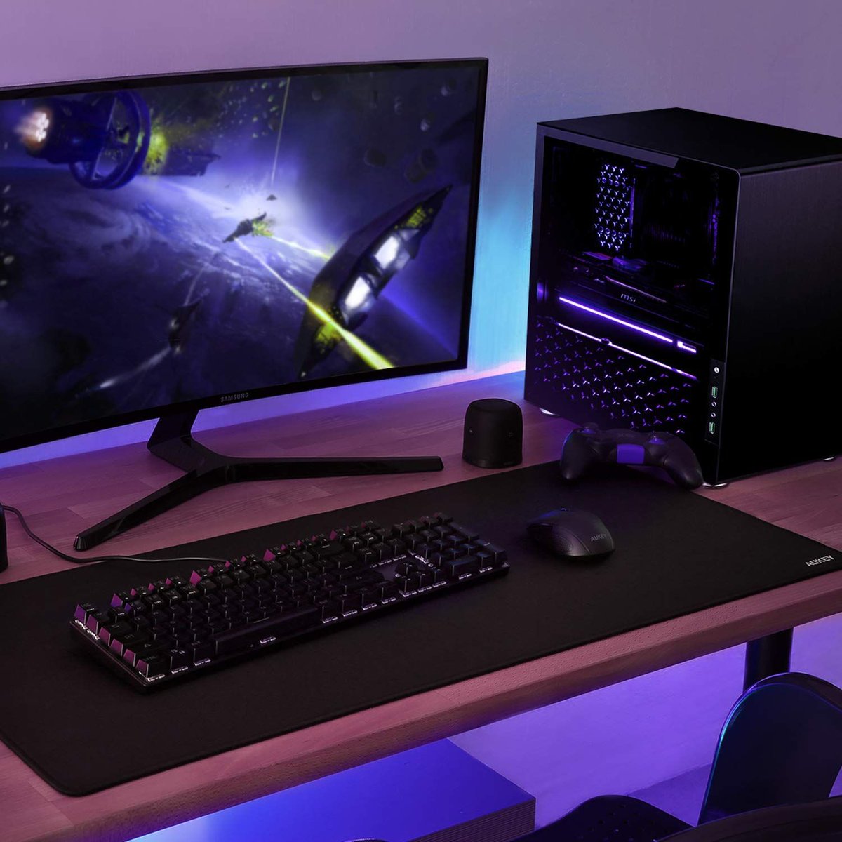 AUKEYofficial's tweet image. Expand your mouse control with our KM-P3 XXL Mouse Pad, fit for any gaming desk setup. amzn.to/2C3KIVo #TechDeskSetup