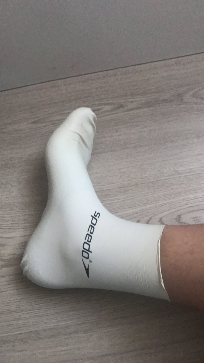 SWIMSOCKS1's tweet photo. loveee https://t.co/ArbLPizhZu