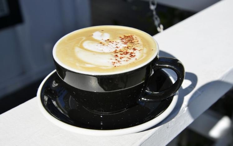savannahiswrite's tweet photo. Now this is my kinda campfire, The Campfire Latte @BlackBear30A. Find out how they make this sweet treat @nwfdailynews @destinlogsav https://t.co/v91GIZuko0 #SignatureSip #CoffeeBreak https://t.co/ZBwdAVlKoo