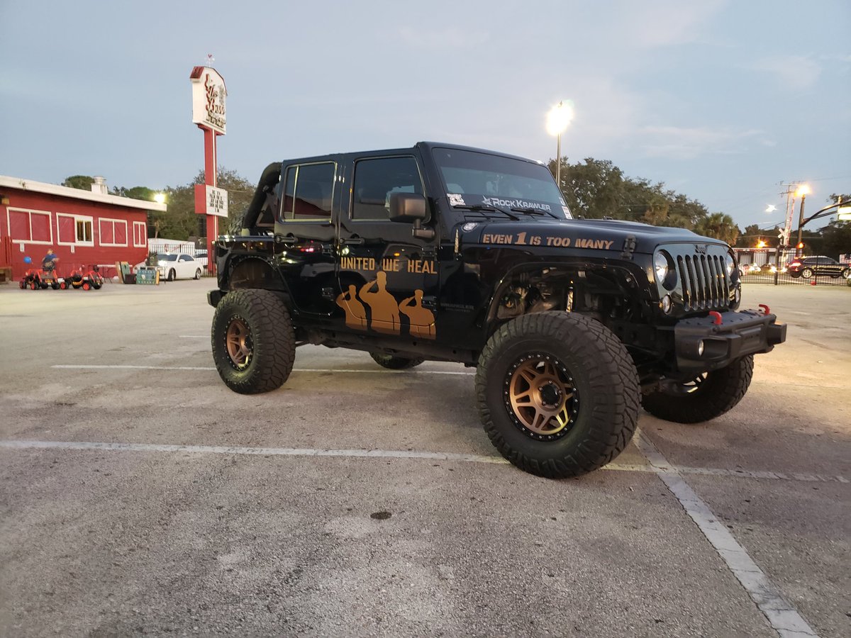 Good Morning Jeep Fam! #legendary1941 #jeeplife #jeepfamily @wve1022 <a href="/Shelli69jeeper/">Michelle Stevens Wagner</a> @hawkaire_clt <a href="/SolarTJChick/">Solar TJ Chick™</a> <a href="/XBullofficial/">X-Bull official</a> <a href="/JeepsGreen/">GreenJeepsOnly</a> @whtARROW_JK <a href="/TopJeepers/">Top Jeepers</a> <a href="/THEJeepMafia/">The Jeep Mafia</a> <a href="/agocs_jodi/">Jodi</a> <a href="/sincerely_kat_/">Kat M</a> <a href="/JKU_VENOM/">VENOM</a> <a href="/harleythor62/">Commando Jk</a> <a href="/KrawlAmerica/">Krawl America®OlllllllO</a> <a href="/thundercon_jk/">Bobby 0lllllll0</a> <a href="/crawlher/">Crawlher</a> <a href="/rpx53/">Rod O|||||||O</a>