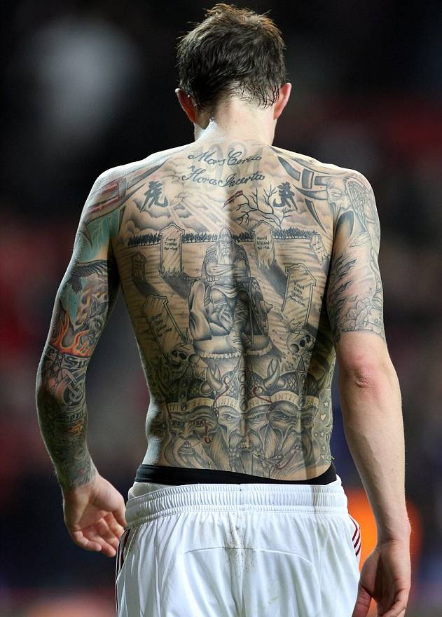  Happy 34th birthday to former Liverpool defender Daniel Agger - a man with some of the best tattoos in football 