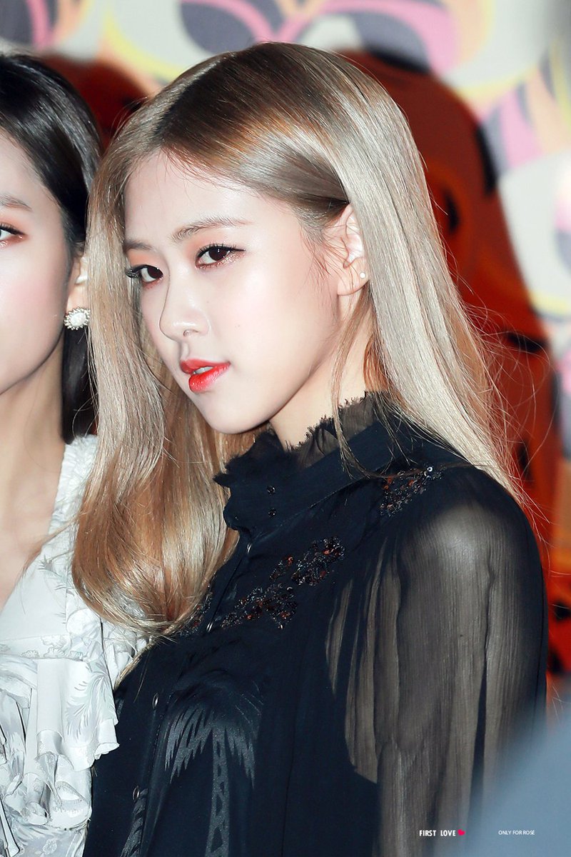 firstlove_rose's tweet photo. 181208 COACH 

0204🧡

https://t.co/XdKCOq8nvk

#BLACKPINK #ROSÉ #블랙핑크 #로제 https://t.co/IGOpxtpgCo