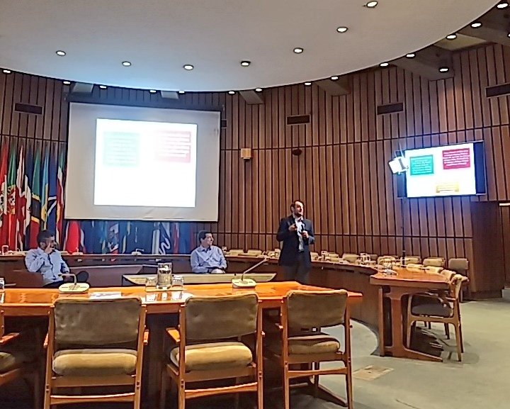 IMFDChile's tweet image. Juan Pablo Luna, director de otro de nuestros Proyectos Emblemáticos, comenta que el objetivo es usar datos de distintas fuentes gormales y no-estructuradas para analizar y entender conflictos sociales contemporáneos. #TechNovationTalks