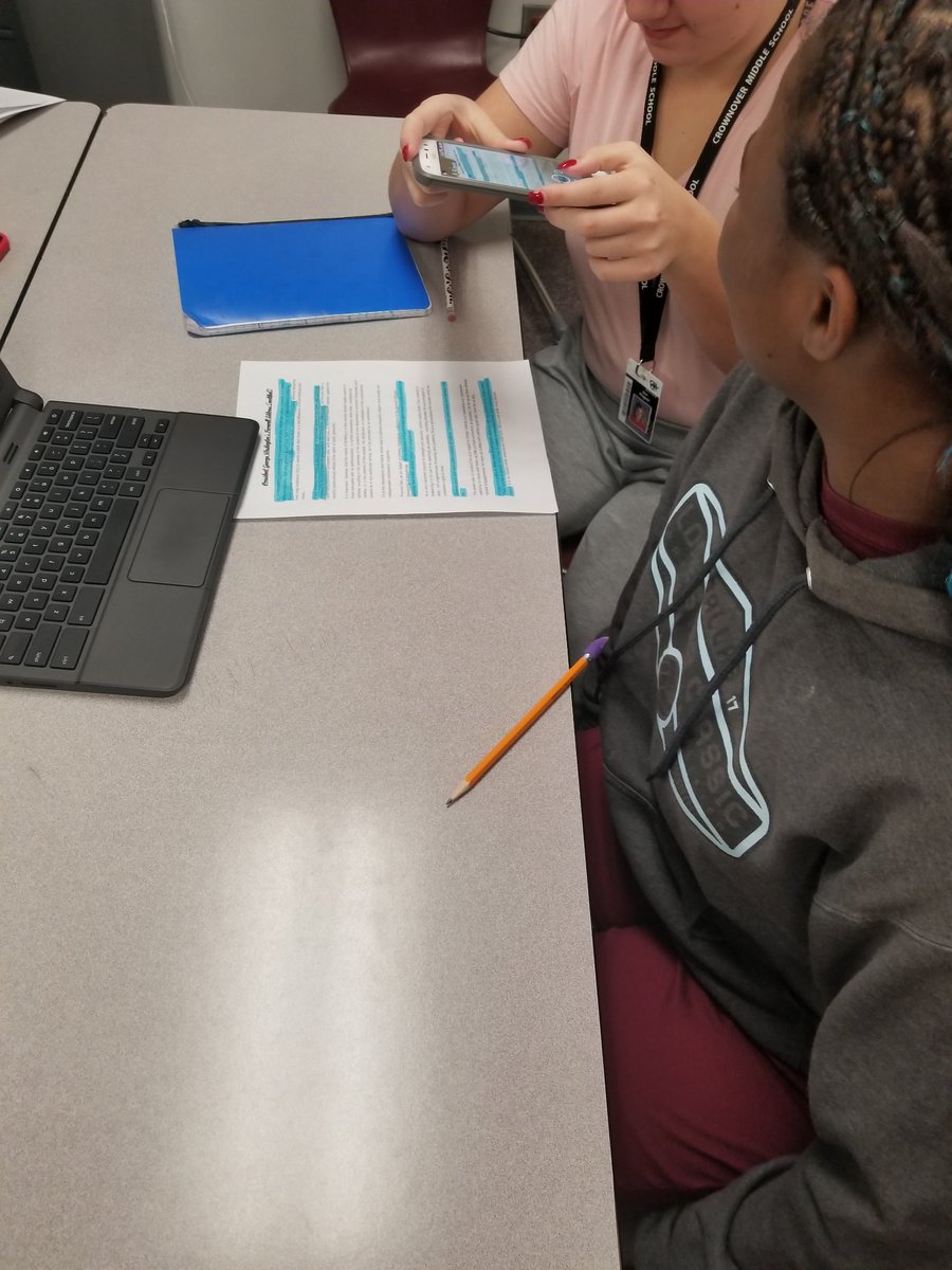 HeatherKlos's tweet photo. Ss begin one of my fav lessons today, #PrimarySourceSnaps. Ss are annotating Washington's Farewell address through the use of @Snapchat. A difficult task just became instantly more interesting! #KlosHistoryRocks #RCMSHistory #MakeHistoryRelevant @RCMSCowboys @ErikaLowery https://t.co/ySFHKLjkJN