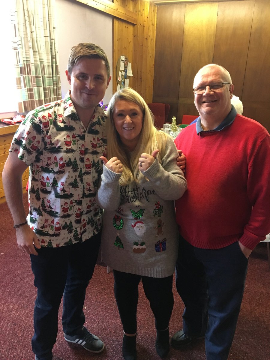 LTTVending's tweet photo. Instead of doing #SecretSanta this year our sales team donated money to fund a #Christmas luncheon for the elderly as part of #LeedsVolunteers. Many have mobility issues so getting out once a week can really makes a difference, we're proud to have helped today #Community https://t.co/OGKS6YpgL0