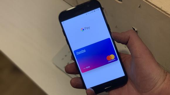 franceinfo's tweet photo. Google lance son système de paiement Google Pay en France
https://t.co/WNjH8VQB6A https://t.co/A2xDfqrlAO