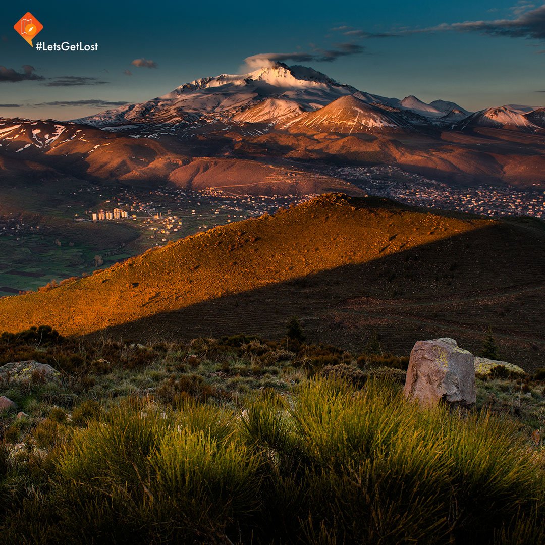 One of the world’s most enchanting peaks: Mount Erciyes.

#Turkey #HomeOf #Kayseri #MountErciyes #LetsGetLost