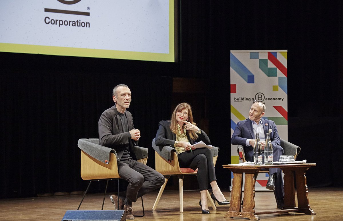 When the co-founder of B-Lab and the CEO of <a href="/Danone/">Danone</a> talk about the SDG's, they do it on Plastic Whale Circular Furniture chairs 😎

@bcorpNL #ReinventingBusiness <a href="/BCorpEurope/">B Corporation Europe</a> #SDGHouse