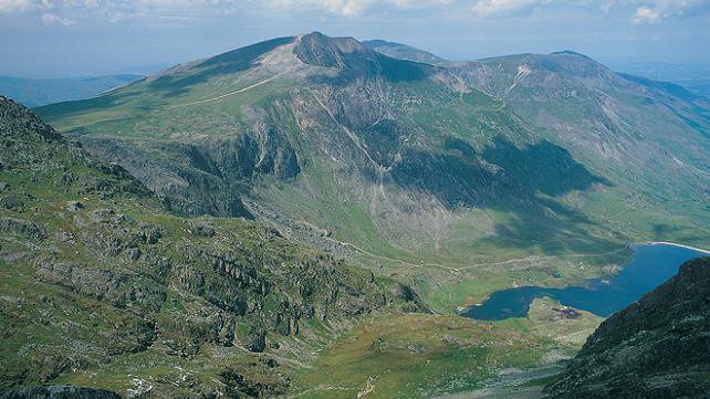 Discover the mountains of Wales this #InternationalMountainDay ow.ly/M5xP30mWDYs