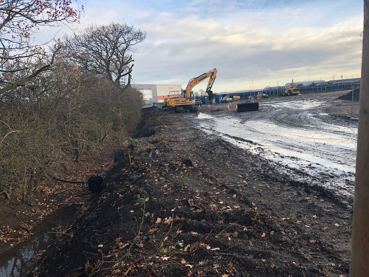 #TeamStirlin are busy preparing the route for the first 350 meters of estate road <a href="/Leafbridge/">Leafbridge</a>. For more info on this 44-acre #commercial #development located to the South West of Lincoln, just one mile from the A46 Lincoln visit ow.ly/oPTE30mWzgC #Lincoln