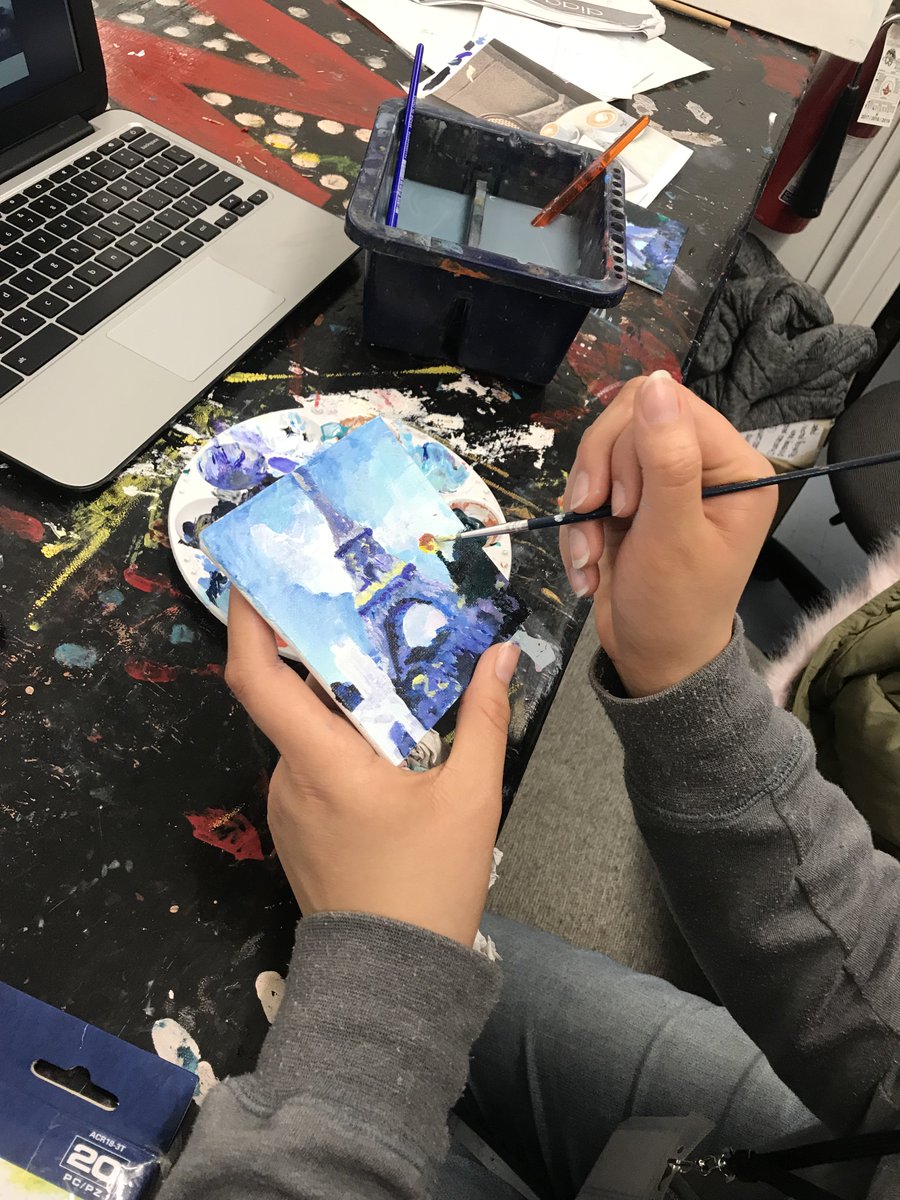 C_Lista_WHS's tweet image. French Elective and AP Studio Art join forces to work on beautiful French Impressionist paintings! Merci to @timeforbetty for collaborating with us! #WeeWorkTogether #WeeOui #WHS #Interdisciplinarylessonsarefun @WeehawkenTSD