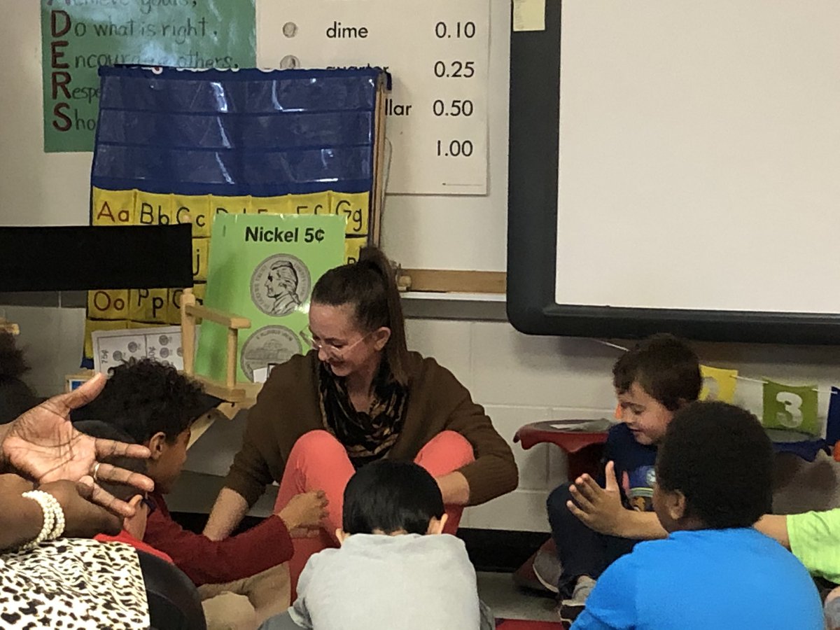 CyndiSmith17's tweet photo. Playing sight word games at Thomas Elementary #theabileneisdstory https://t.co/qL8WGYv0Om