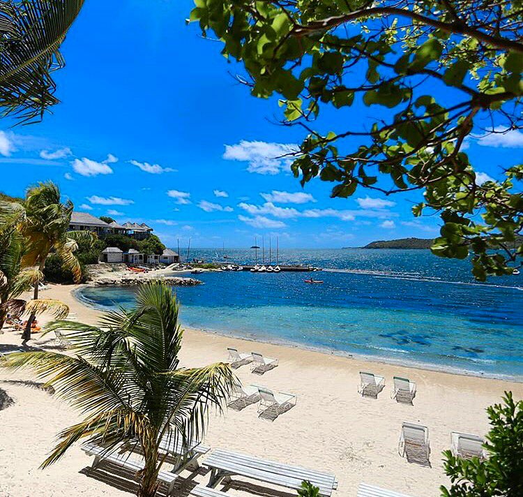 It’s 83° in paradise, why aren’t you here🇦🇬                                                      #sunshine #TuesdayThoughts #Paradise #morningsunlight #loveantiguabarbuda