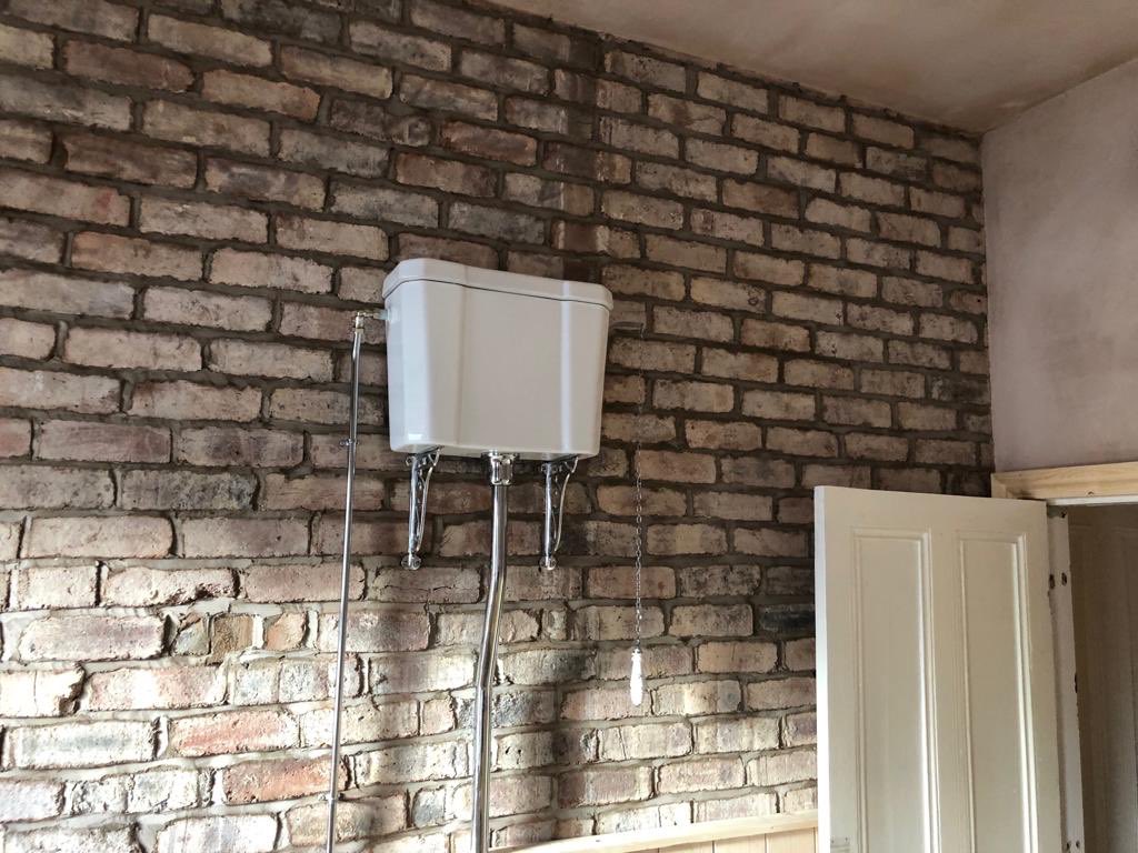 ManorBuildingUK's tweet photo. We’re still very busy this December and have been in Huyton-with-Roby already this week. We pride ourselves on how clean we leave the site everyday to stop dust spreading throughout the property. #ManorBS #ManorBuildingSolutions #Merseyside #Liverpool #Wirral #Bathrooms #Refurb https://t.co/X7gavuJakW