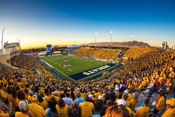 mhoffmanMV19's tweet photo. Excited to receive a PWO offer from Montana State! Thank you @CoachBJ_MSU, @Coach_Taufalele and the rest of the coaching staff for the opportunity. #GoCatsGo https://t.co/1cvgfH1ibL