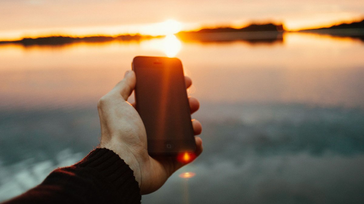 thecloudstreet's tweet photo. In a coming a wave of open air interfaces from workhorse LTE to widening free WIFI, waves of Massive MIMO and mmWave overlays in 5G and now CBRS, who will reign supreme? https://t.co/qHPR2clR0N #5G #Telecoms #3GPP #IEEE https://t.co/lsx6na1MeF