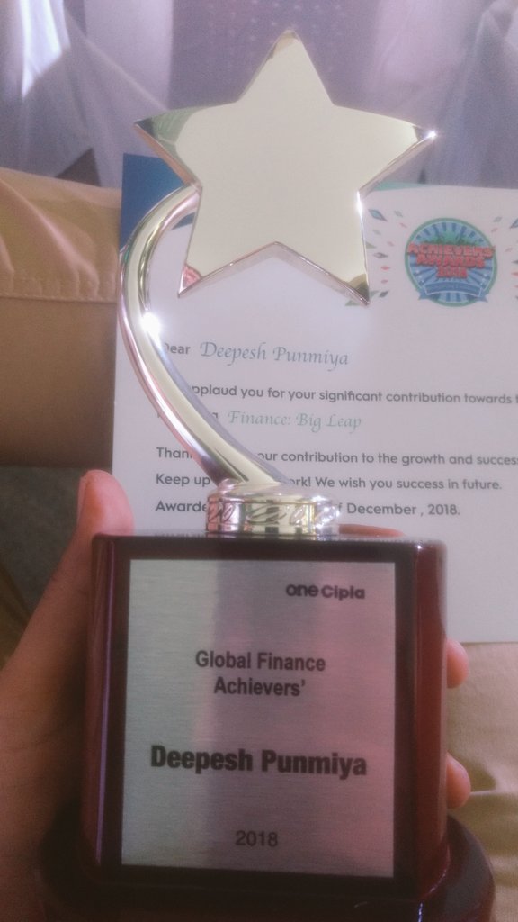 DeepeshPunmiya's tweet photo. It's an honour to receive award from Global CFO and Global CTO of @Cipla_Global @CiplaArchives

Thanks @narayan1709 and Saurabh Maheshwari for your guidance and support https://t.co/48lVrKgXF0