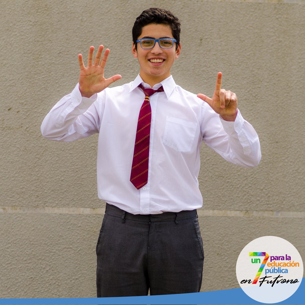 EdPublicFutrono's tweet photo. El Liceo Rural #Llifén imparte una formación integral y de calidad para desarrollar en sus #estudiantes competencias que les permitan proseguir #estudios superiores e insertarse exitosamente en el mundo laboral y a la #Sociedad . 👧👩‍🦱👨‍🦱✔️
@Mineduc @elfutrono @claudiolavado https://t.co/QBFe24Upkb