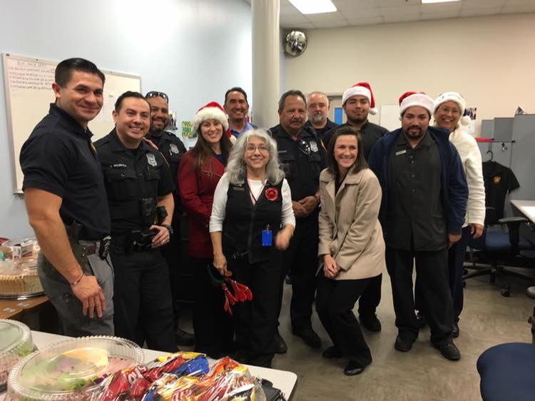 Happy Holidays to our amazing <a href="/SATXPolice/">San Antonio PD</a> who protect and serve everyday. 🎄 Our Care Committee delivered lunch and holiday sweets to our local SAPD. Thank you for all you do!

#MarriottPlaza | #RemingtonHotels