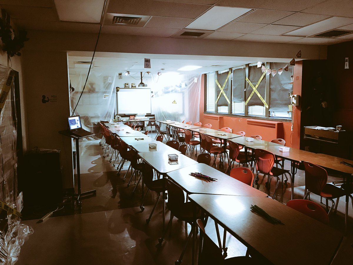 mrmiriani's tweet photo. It's the morning of our factory simulation, and this is the calm before the storm. We're learning about global conflicts and the unnerving reality of low paying jobs in certain countries around the world. #BuildExperiences #Si9GC https://t.co/zeZu7OiFBy