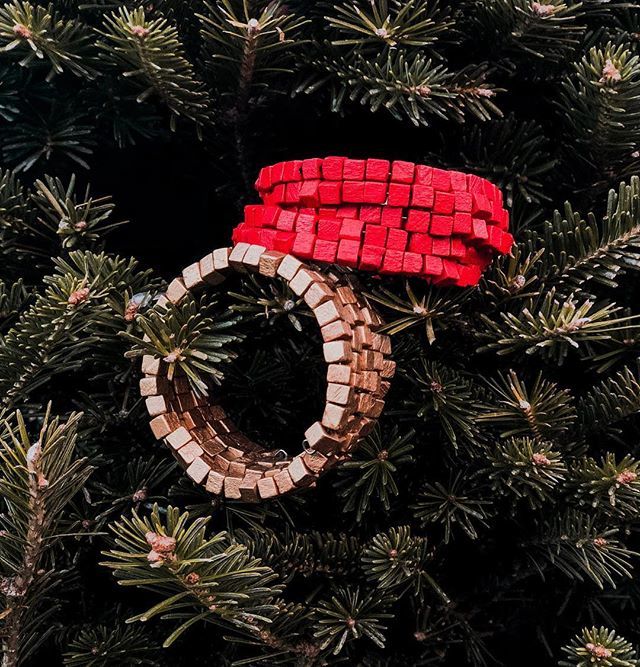 Get in the holiday spirit with these bracelets from <a href="/jianhuilondon/">Jianhui London</a> ! ift.tt/2LalXtl