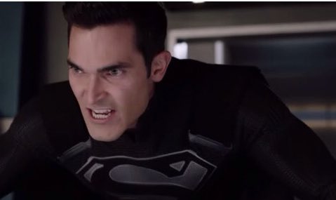 Kristen_HunterM's tweet photo. The Trigger Twins are here and Dark Superman is taking over 👏🏻👏🏻😀
#Elseworlds #TheFlash #Arrow #Supergirl #Superman #DarkSuperman #TriggerTwins #DrJohnDeegan #TheMonitor #BookofDestiny https://t.co/OOBRCBnZ1g