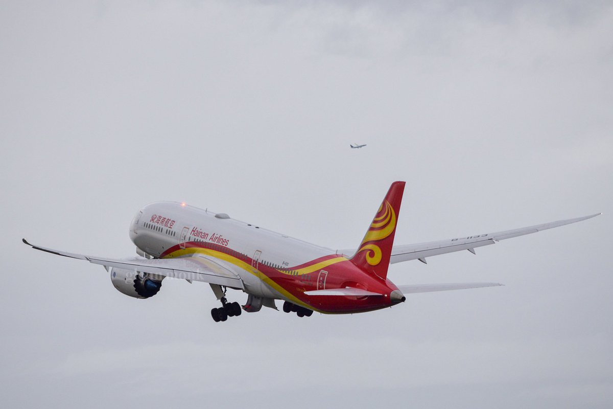 monkg57's tweet photo. Departing #DublinAirport for #Beijing @HainanAirlines @DublinAirport #China with the new and old ATC towers in the background #B1133 #B789 #Dreamliner #Boeing #avgeek https://t.co/8Ow4osaZAj