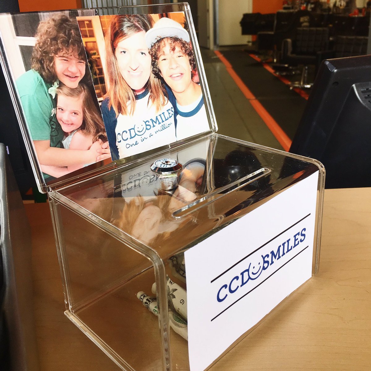 CCD Smiles (@ccdsmiles) on Twitter photo How cute is this? Another example of someone doing good in the world. Fundraising for CCD Smiles doesn’t need to be a big event, it can be as simple as putting a donation box at a local business. We want to give a huge thank you to Angie @haircutsinc!
#ccdsmiles #gatenmatarazzo How cute is this? Another example of someone doing good in the world. Fundraising for CCD Smiles doesn’t need to be a big event, it can be as simple as putting a donation box at a local business. We want to give a huge thank you to Angie @haircutsinc!
#ccdsmiles #gatenmatarazzo