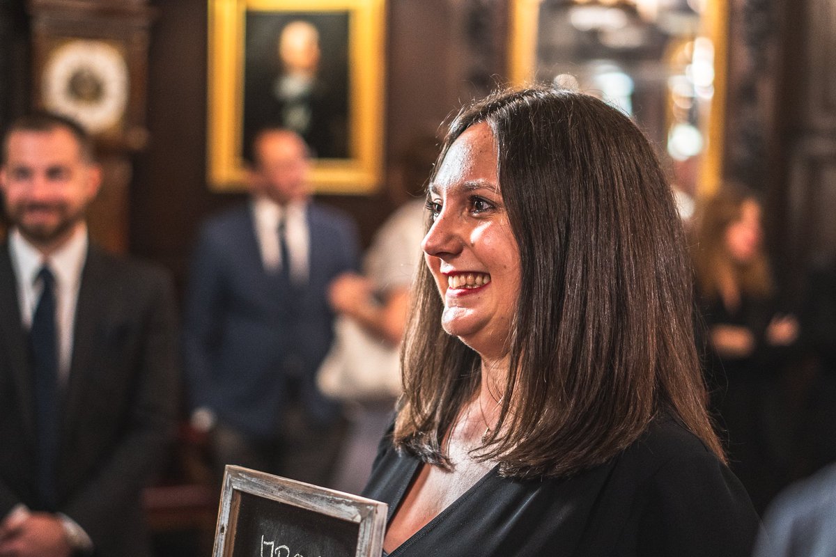 mastersofwine's tweet photo. New #mastersofwine are formally welcomed to the IMW each year at the annual awards ceremony in London. Fourteen new MWs were inducted at the 2018 ceremony, joined by their family, friends and MWs from across the globe. Watch now: https://t.co/nXz5CuL81C https://t.co/Nx3SmKXDdX
