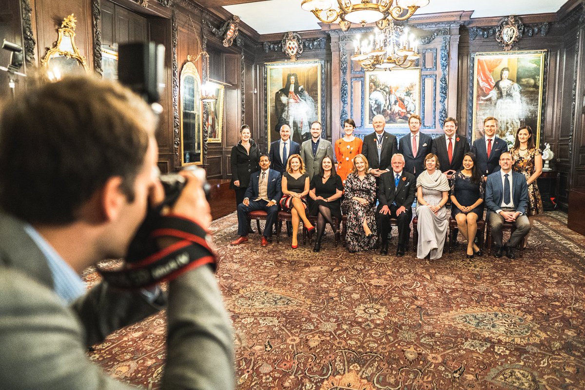 mastersofwine's tweet photo. New #mastersofwine are formally welcomed to the IMW each year at the annual awards ceremony in London. Fourteen new MWs were inducted at the 2018 ceremony, joined by their family, friends and MWs from across the globe. Watch now: https://t.co/nXz5CuL81C https://t.co/Nx3SmKXDdX