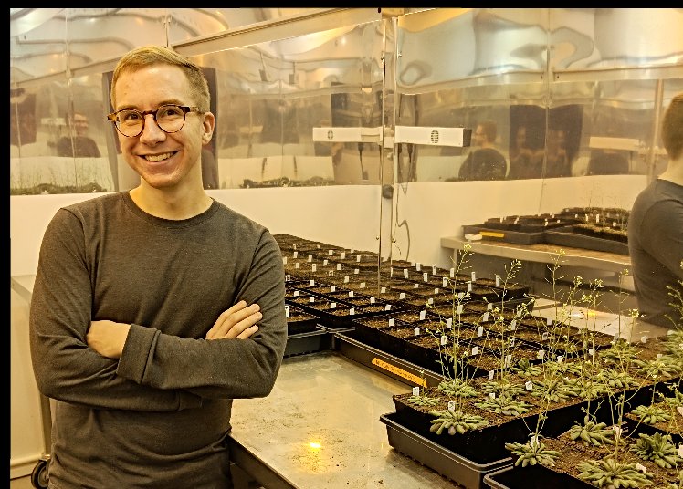 GCAScholarships's tweet photo. #GCAScholar James Fischer 2018 Engle #Horticulture Scholar PhD cand @KUnews designed a well-received research poster for @ASPB Montreal meeting. #ecology #biology @seedyourfuture @GCAScholarships.
https://t.co/JHgdp5Ro59 
https://t.co/cSJdZQTmZg https://t.co/16oHXUCQRM