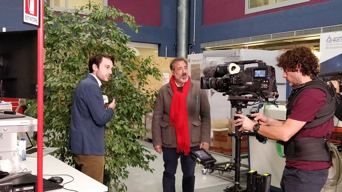 PoliHub's tweet photo. Giornata di riprese al @polimi con #LineaVerde @RaiUno e le nostre startup @idro_plan, #FiliPari e al #PhononicVibes! Saremo in onda il 5 gennaio 2019 alle ore 12:20! Grazie mille a tutto il team #Rai1! https://t.co/hvrMELjUjO