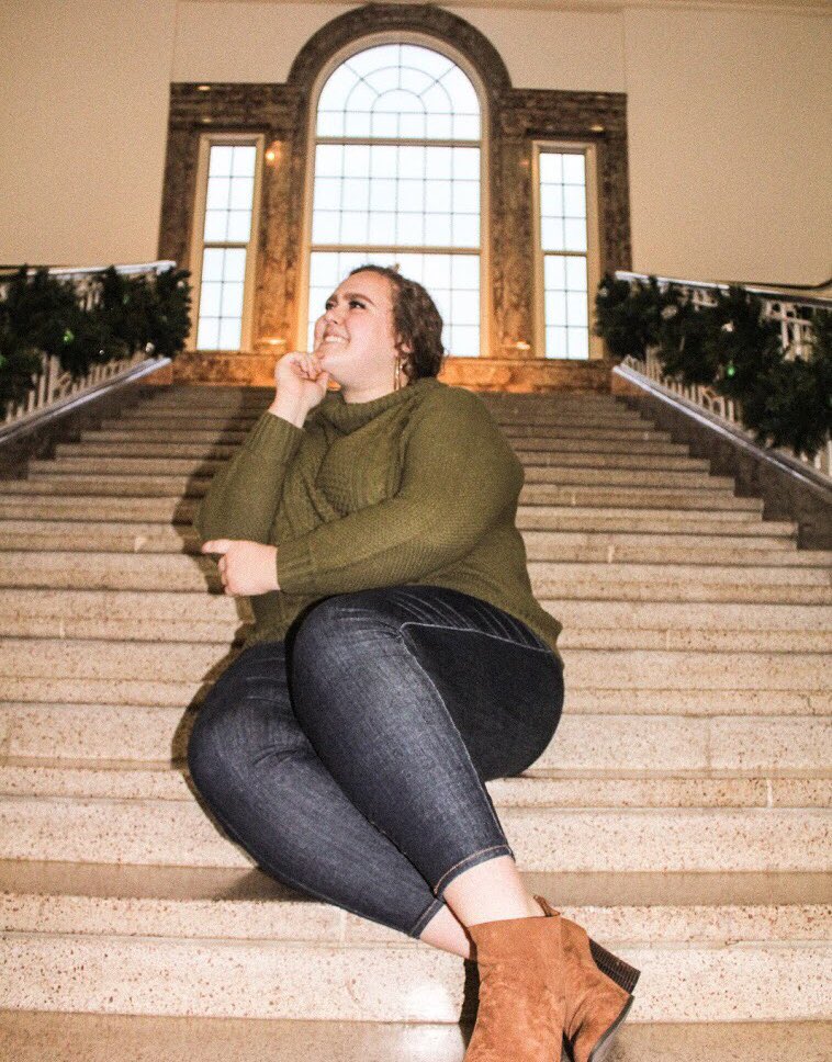 CaitlinDeckerrr's tweet photo. Y’ALL. IT’S HAPPENING!!
BA in Psychology, Minors in Human Services and Women’s & Gender Studies📚
December 15th, 2018 at 8:00AM🎓 https://t.co/8fPq7PbZow