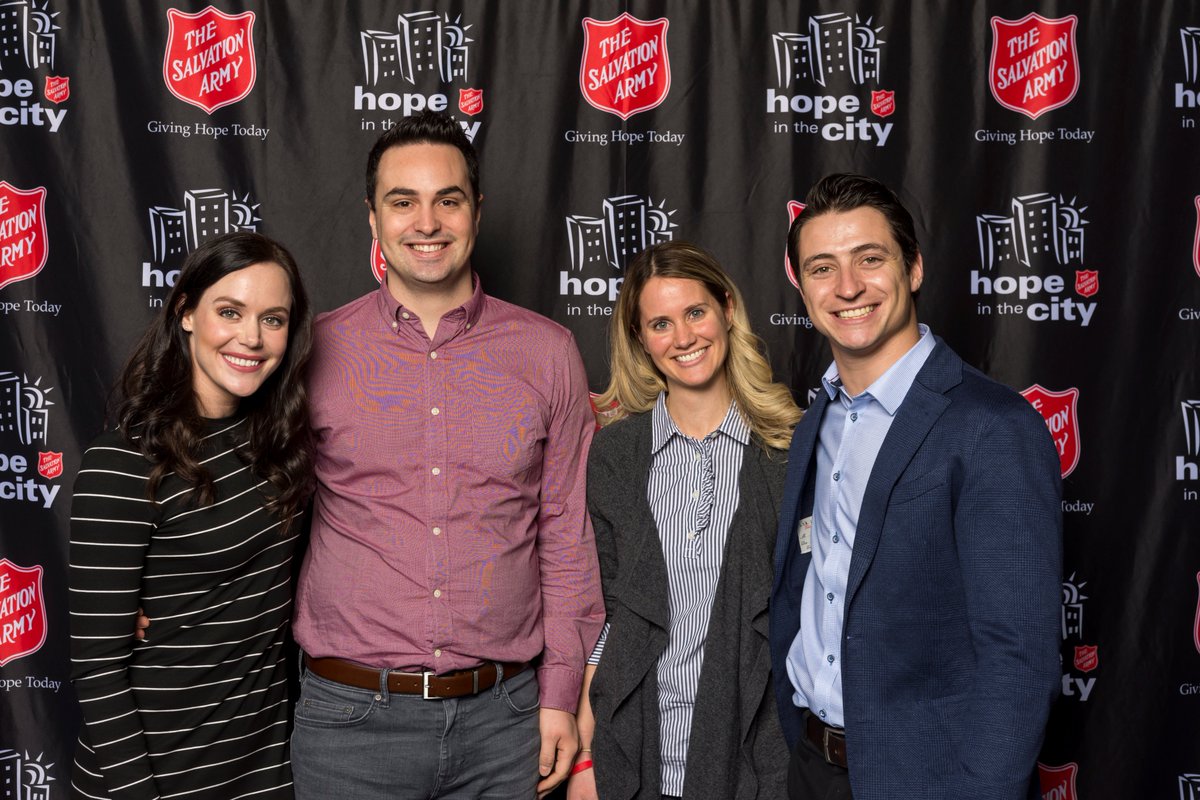VanMarInc's tweet photo. Some of the VanMar Team attended the Hope In The City Breakfast and got to meet some national heros! #GivingHopeToday #HOPEbracelet @tessavirtue @ScottMoir https://t.co/j2LwJFNKU5