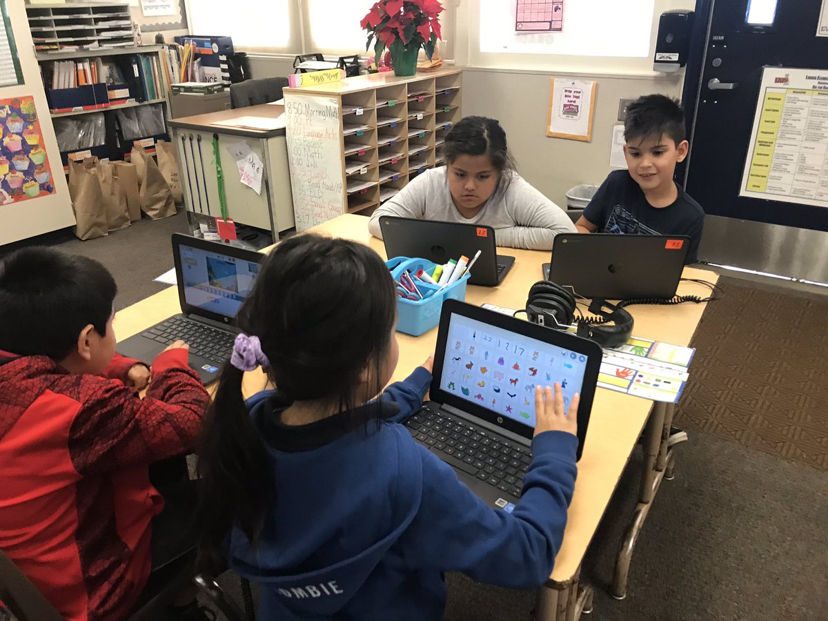 LoaraElementary's tweet image. Second graders explore coding with Scratch Jr. @LoaraElementary #codecampus