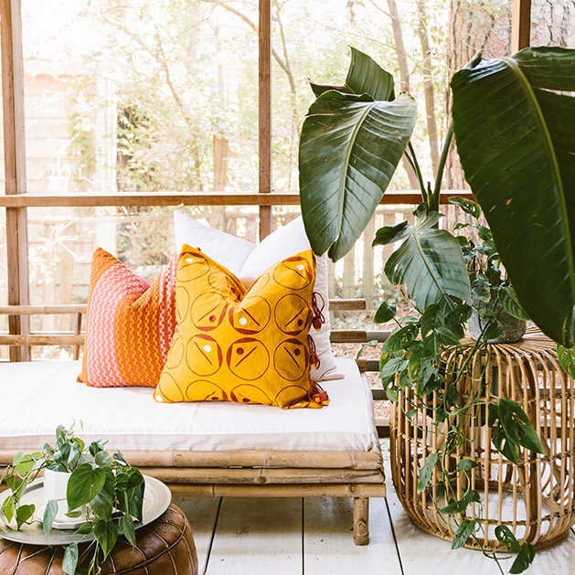 VMGCreative's tweet photo. Proud of our dear friend Kam and her new venture @chandanwhittle for being featured in the latest issue of @ELLEDecorUK. Her latest collection, The Bindi Collection, promotes the beauty of the Indian tradition and adds a splash of color to any room. Congratulations, Kam! https://t.co/xlOMIv4V21