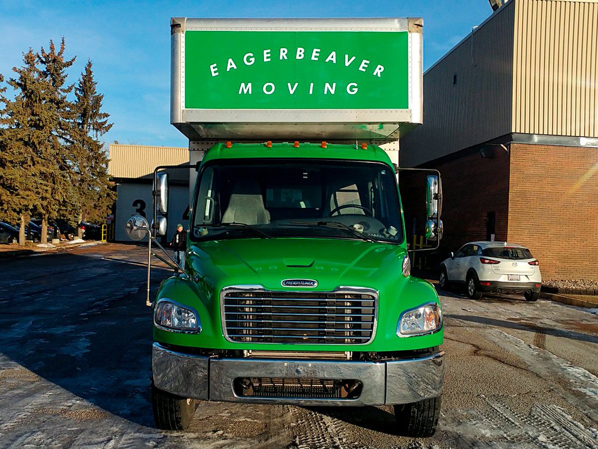 CowanGraphics's tweet photo. #EagerBeaverMoving #fleet #graphics
🚛💚💚💚
@freightliner #M2 #fullwrap w/ @averydennison #MPI1105 & gloss finish 😙👌
#CGprint #CGinstall
#yeg #yyc #yxe https://t.co/z7lzMWas2R