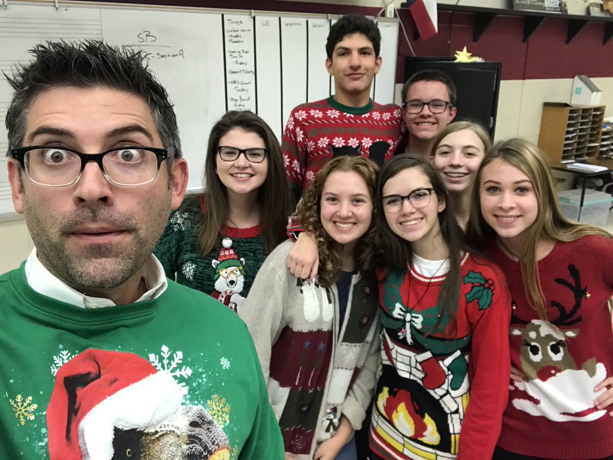 RudnickKai's tweet photo. 5th Period: Symphonic Band - Tacky Sweaters! https://t.co/SFpBXK3PQx