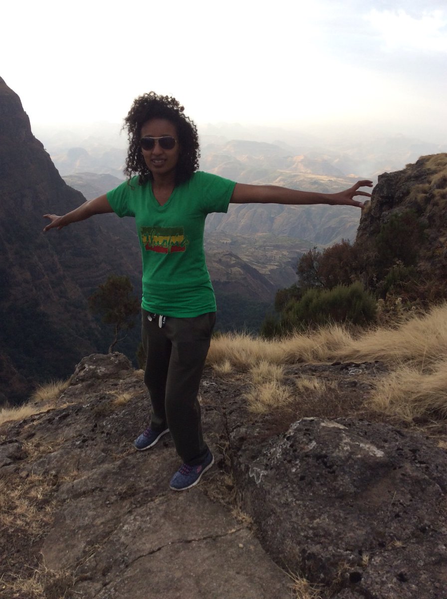 FrehiwotNG's tweet photo. #InternationalMountainDay #SimenMountain #Ethiopia 💚💛❤️ https://t.co/7Y0VqPBOrJ