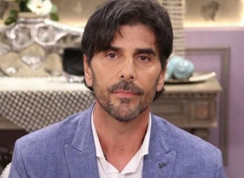 milegendespos's tweet photo. juan darthes: con 45 años violó a su compañera de elenco menor de 16 en una gira de un programa juvenil exitoso argentino (patito feo) a este pedófilo, violador, misógino no lo queremos mas en la tv, lo queremos preso #MiraComoNosPonemos https://t.co/qY6XXh3096