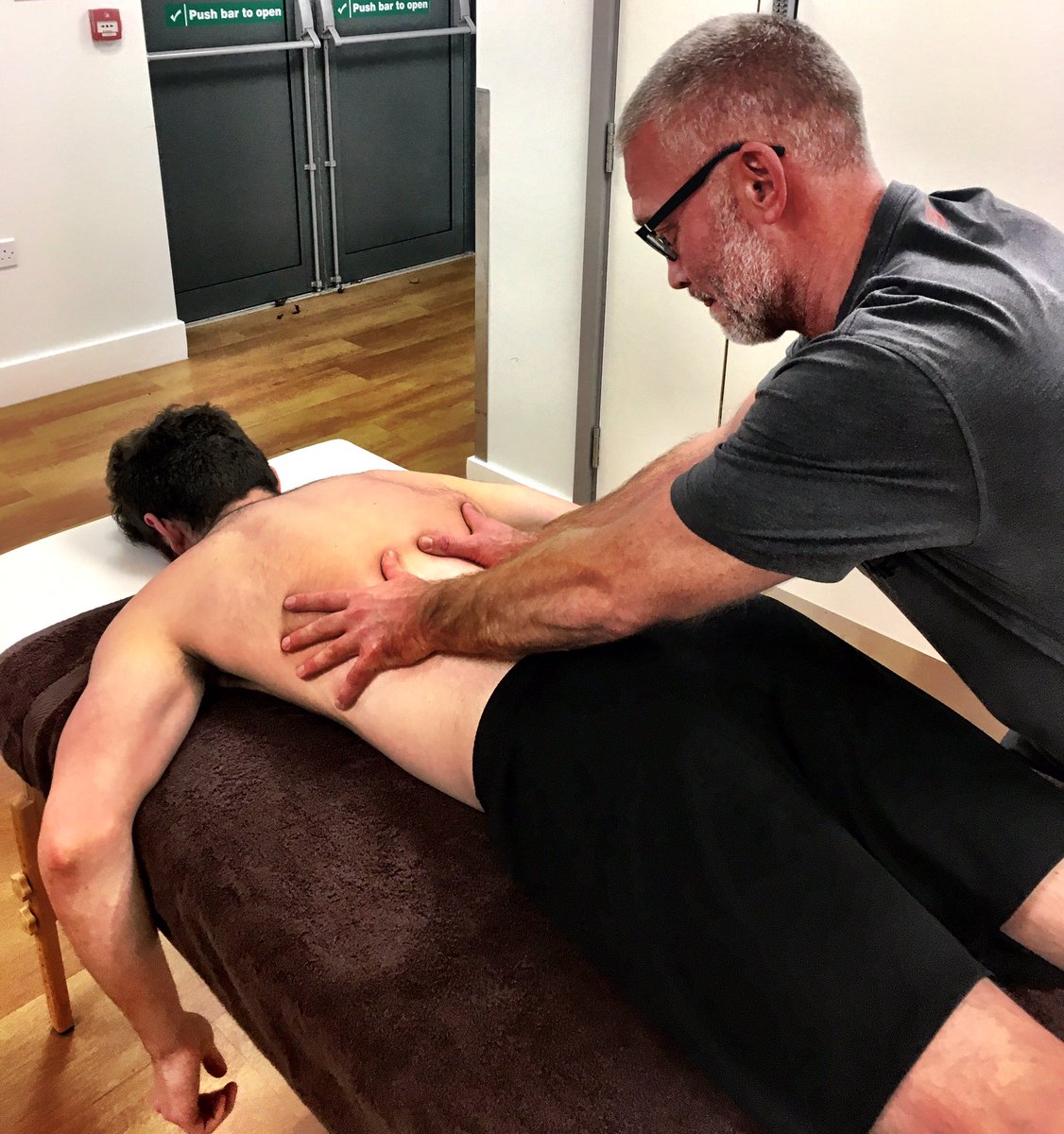 adamsmithrehab's tweet photo. News flash!!!! As of next week I will be running private practice again. Injury and rehab clinic. Assessment, diagnosis and treatment. Return to sport rehab sessions. Strength and conditioning for athletes. Pilates class/mobility class/injury prevention class for runners/bikers https://t.co/HSPaUFv2vM