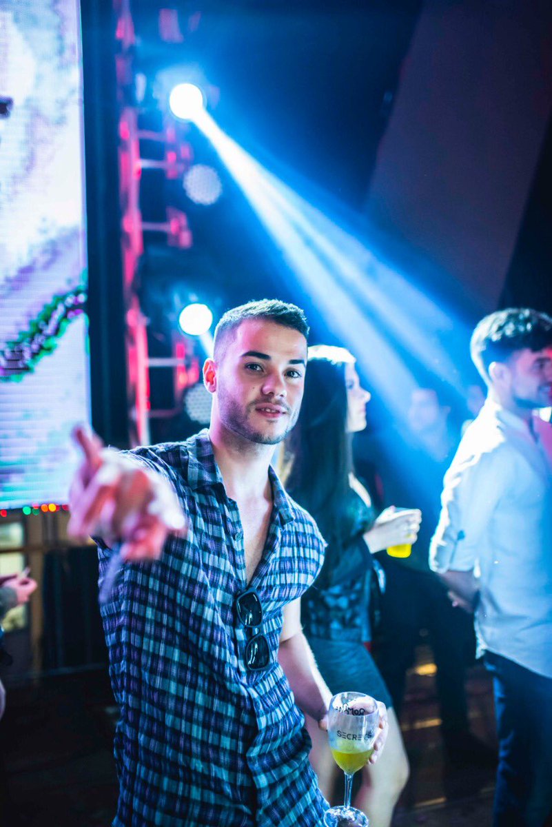 ViniciusCossta's tweet photo. Festa secrets, festaaaoooooo https://t.co/oQEQuUMm1p