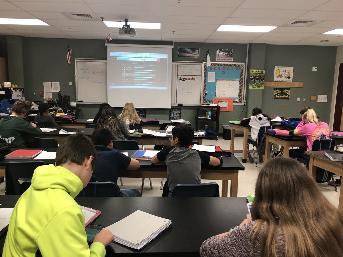 Sci_McDonald's tweet image. Reviewing for our CDB using @quizizz #bengalscientist @NISDBriscoe @NISDSecScience #MSScience 👌🏽