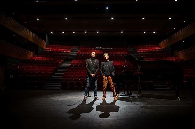 LavalTropical's tweet photo. On vous a manqué ?
On se dit demain. 18h. Bisou 😘

@jef_ouest / Paul Faure / @letheatredelaval / @lavaltropical https://t.co/WBbiTnZdww
